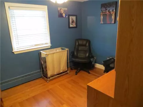 77 Vivian St, Woonsocket, RI 02895 photo 12