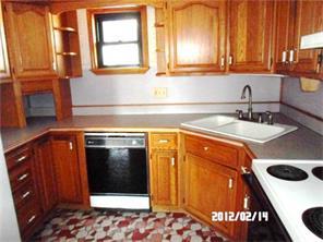 990 Logee St, Woonsocket, RI 02895 photo 6