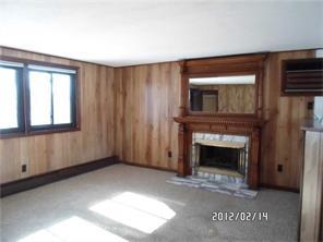 990 Logee St, Woonsocket, RI 02895 photo 3