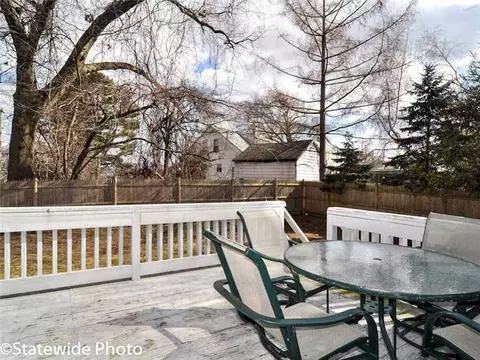 82 Model Ave, Warwick, RI 02889 photo 24