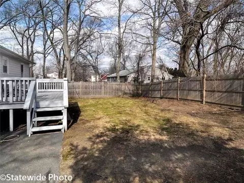82 Model Ave, Warwick, RI 02889 photo 25