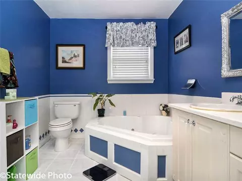 82 Model Ave, Warwick, RI 02889 photo 21
