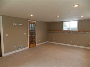 31 Bokar St, Warwick, RI 02886 photo 18