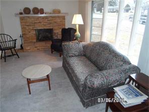 38 Castle Cir, Woonsocket, RI 02895 photo 5