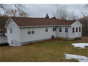 22 Lilac Ave, Woonsocket, RI 02895 photo 2