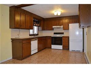22 Lilac Ave, Woonsocket, RI 02895 photo 5