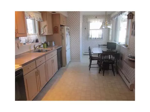 153 Vaughn Ave, Warwick, RI 02886 photo 10