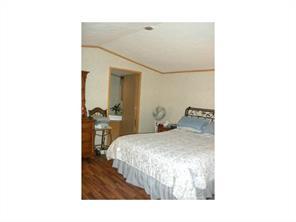 47 Maplewood Dr, Mapleville, RI 02839 photo 9