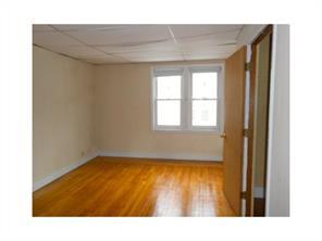 85 Blackburn St, Warwick, RI 02888 photo 5