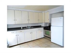 85 Blackburn St, Warwick, RI 02888 photo 3