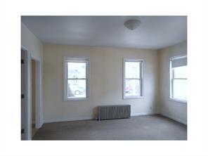 85 Blackburn St, Warwick, RI 02888 photo 2