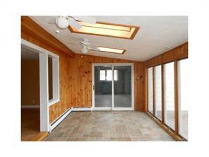 70 Honeysuckle Rd, Warwick, RI 02888 photo 5