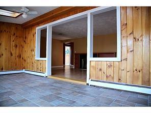 70 Honeysuckle Rd, Warwick, RI 02888 photo 4