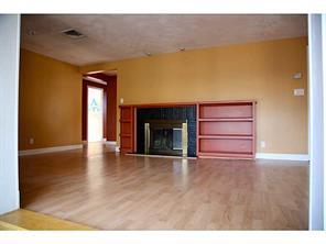70 Honeysuckle Rd, Warwick, RI 02888 photo 3