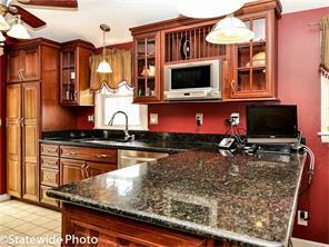 130 Aspinet Dr, Warwick, RI 02888 photo 5