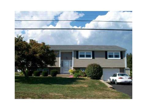 94 John St, Westerly, RI 02891 photo 2