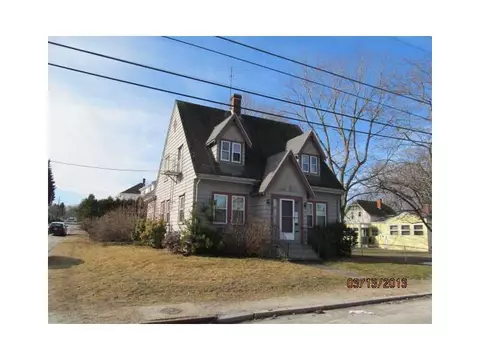 363 Ballou St, Woonsocket, RI 02895 photo 1
