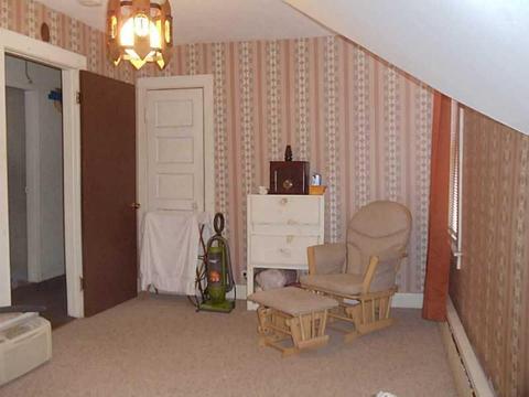 152 Newland Ave, Woonsocket, RI 02895 photo 12