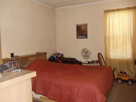 152 Newland Ave, Woonsocket, RI 02895 photo 4