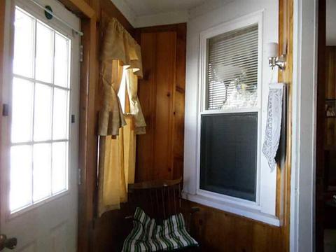 152 Newland Ave, Woonsocket, RI 02895 photo 7