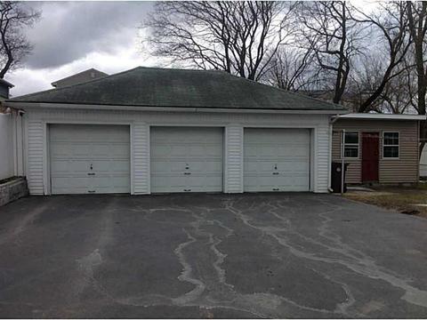 152 Newland Ave, Woonsocket, RI 02895 photo 2