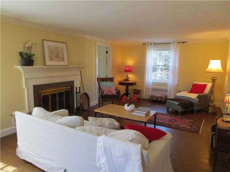  2 Glenfield Rd, Barrington, RI 02806 photo 7