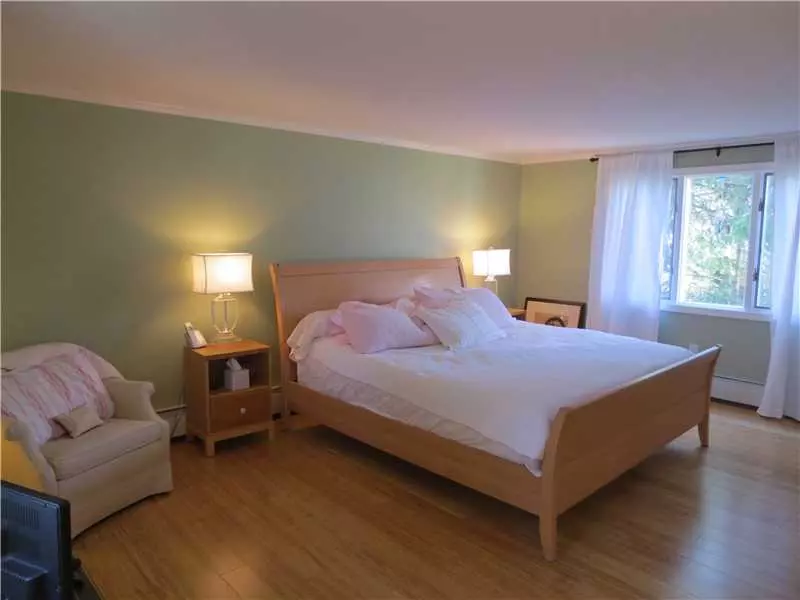  2 Glenfield Rd, Barrington, RI 02806 photo 13
