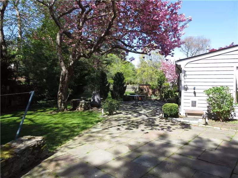  2 Glenfield Rd, Barrington, RI 02806 photo 21