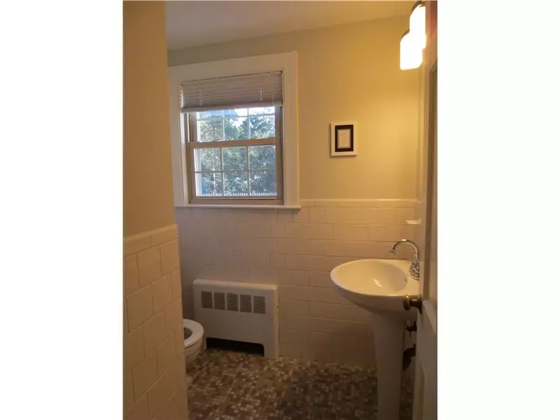  2 Glenfield Rd, Barrington, RI 02806 photo 17