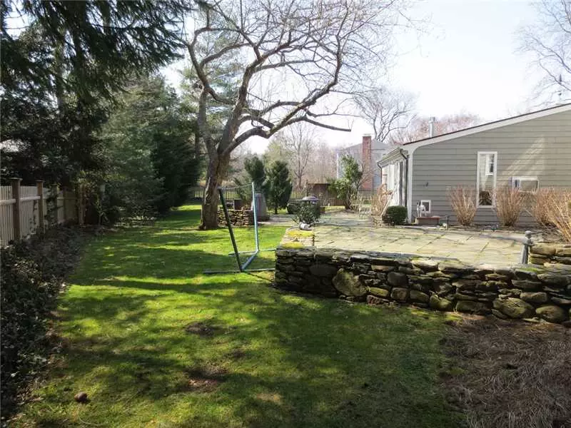  2 Glenfield Rd, Barrington, RI 02806 photo 19