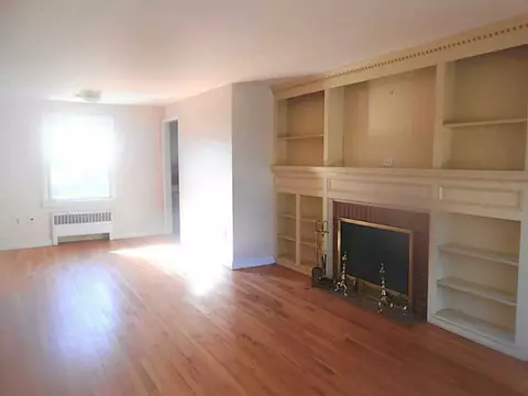 255 Lansdowne Rd, Warwick, RI 02888 photo 11