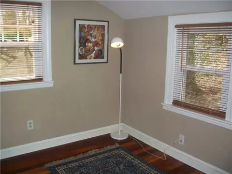 37 Laurel Ln, Warren, RI 02885 photo 11