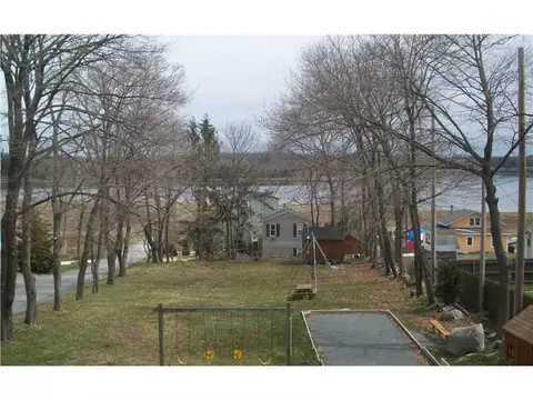 37 Laurel Ln, Warren, RI 02885 photo 13