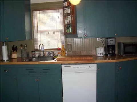 37 Laurel Ln, Warren, RI 02885 photo 6