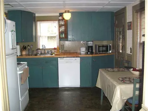 37 Laurel Ln, Warren, RI 02885 photo 5