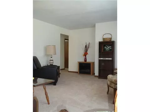 15 Hickory Rd, Coventry, RI 02816 photo 5