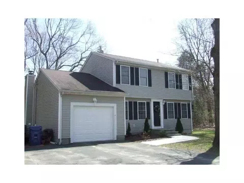 14 Darrow Dr, Warwick, RI 02886 photo 1