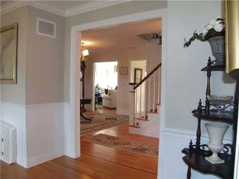 44 Paddock Ln, Middletown, RI 02842 photo 9