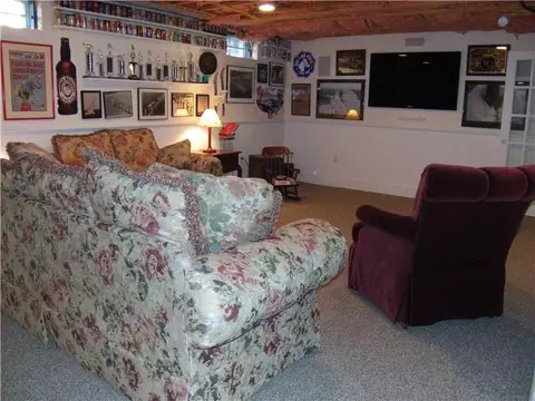 44 Paddock Ln, Middletown, RI 02842 photo 19