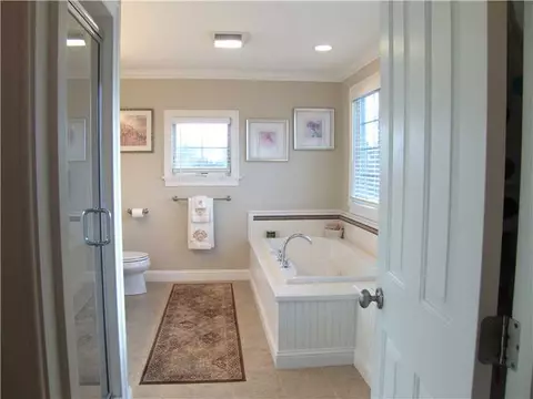 44 Paddock Ln, Middletown, RI 02842 photo 13