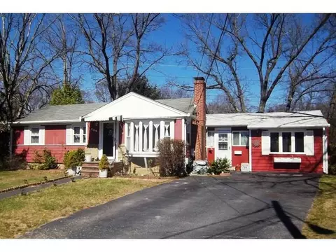 108 Covington Dr, Warwick, RI 02886 photo 1