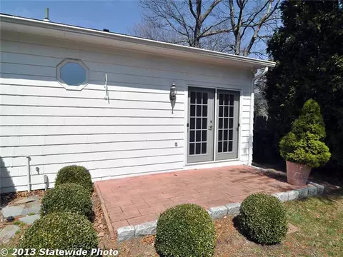 98 Hess Ave, Warwick, RI 02889 photo 19