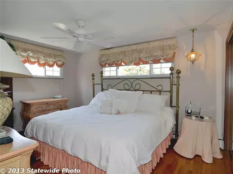 98 Hess Ave, Warwick, RI 02889 photo 15