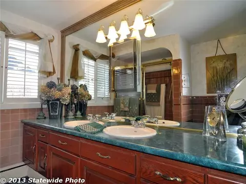 98 Hess Ave, Warwick, RI 02889 photo 13