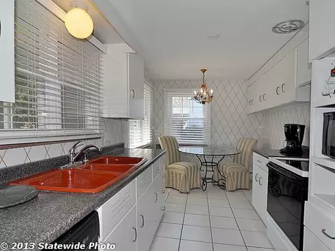 98 Hess Ave, Warwick, RI 02889 photo 7