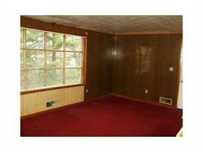 157 Lucille St, Woonsocket, RI 02895 photo 10