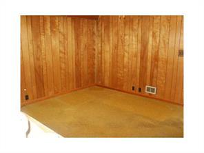 157 Lucille St, Woonsocket, RI 02895 photo 6