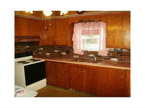 157 Lucille St, Woonsocket, RI 02895 photo 5