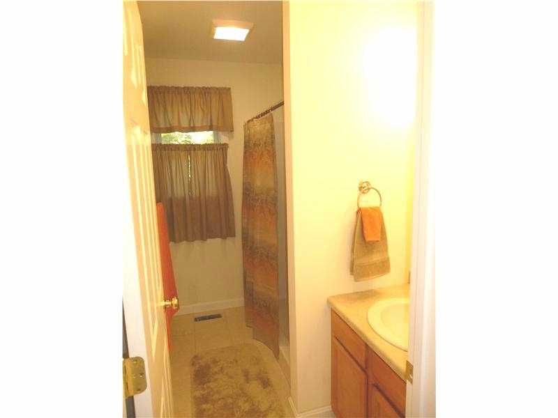 3 Covington Ct, Westerly, RI 02891 photo 8
