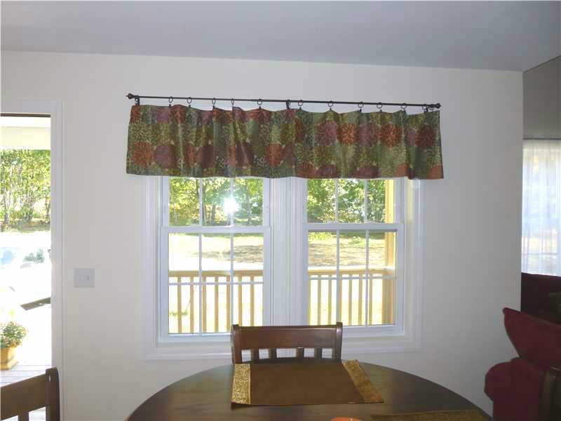 3 Covington Ct, Westerly, RI 02891 photo 2